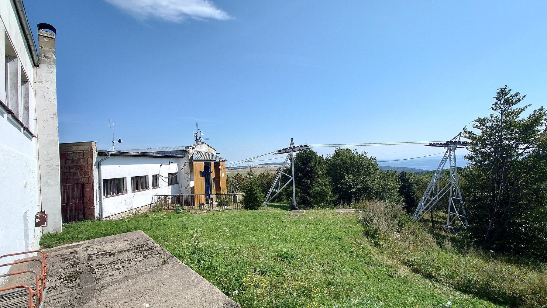 Horní stanice lanovky na Komáří vížce